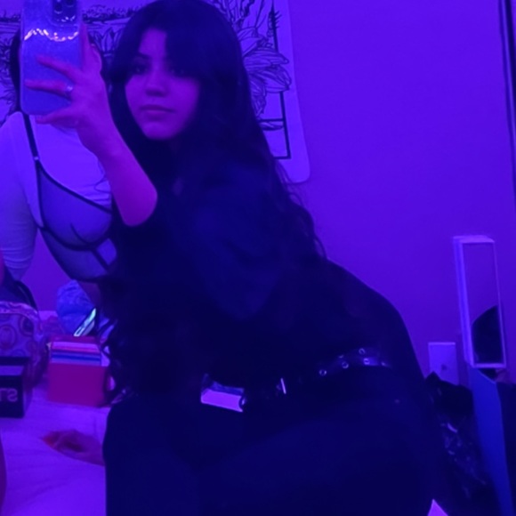 Meet your Posher, Joselyn - Picture 1 of 1